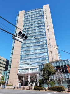 東京区政会館外観